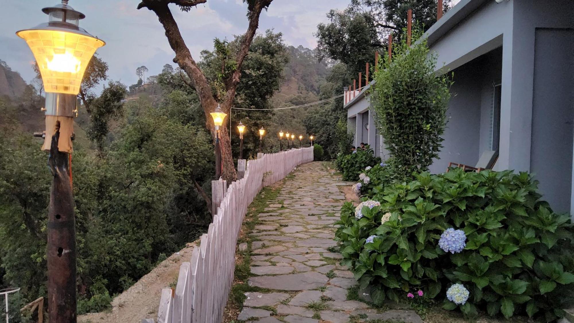 Shiva Valley Resort Kokhliyal Gaon Luaran gambar