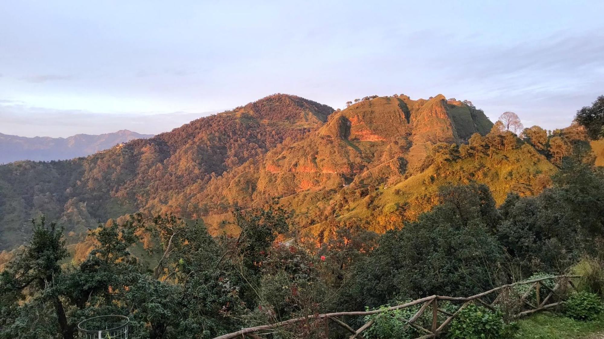 Shiva Valley Resort Kokhliyal Gaon Luaran gambar