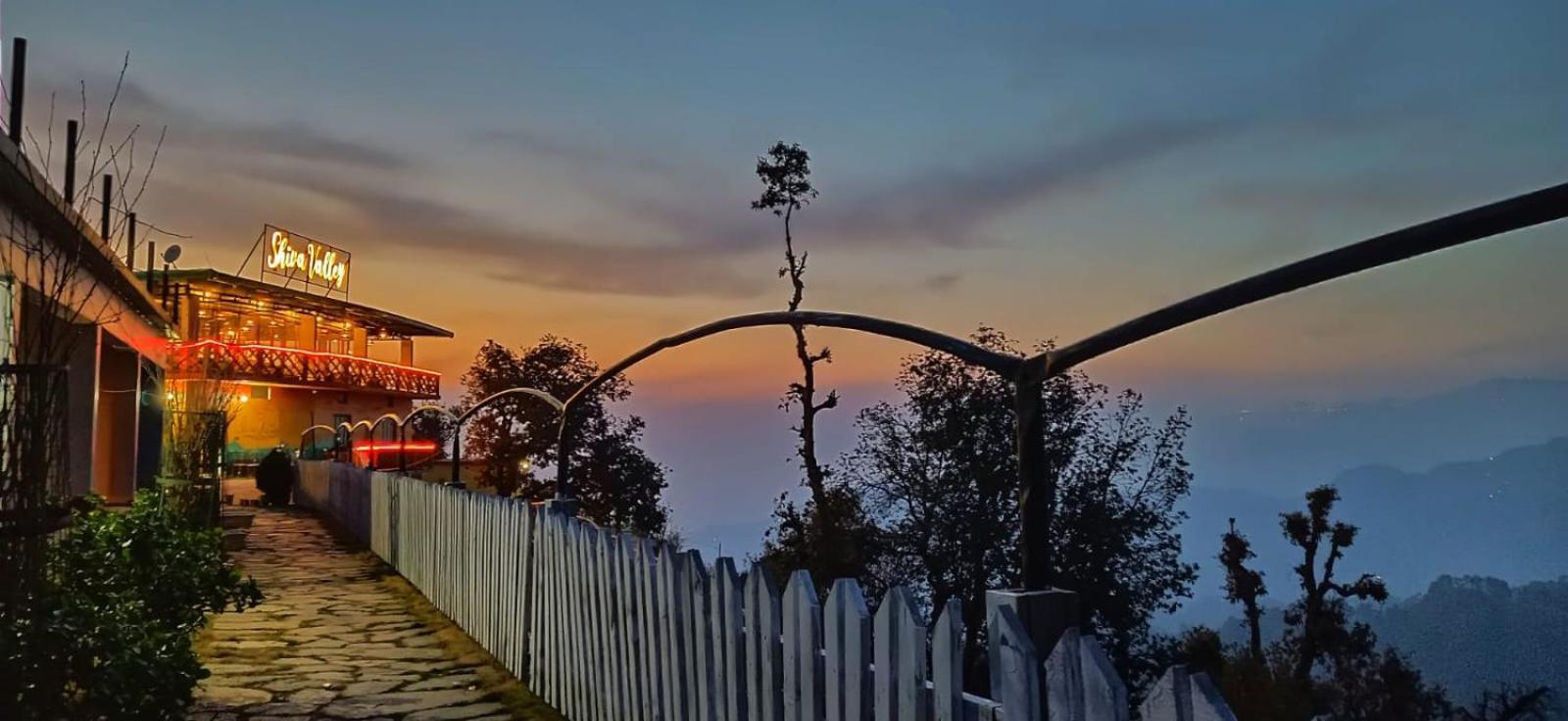 Shiva Valley Resort Kokhliyal Gaon Luaran gambar